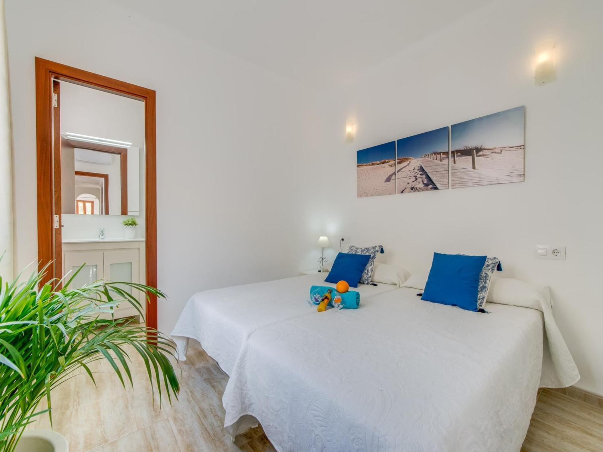 Ferienhaus Ideal Retreat For 4 Guests In Picafort *